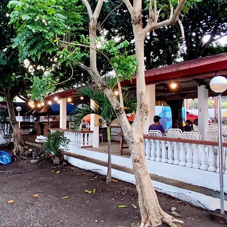Leynes Taal Lake Resort And Hostel Tanauan  Extérieur photo