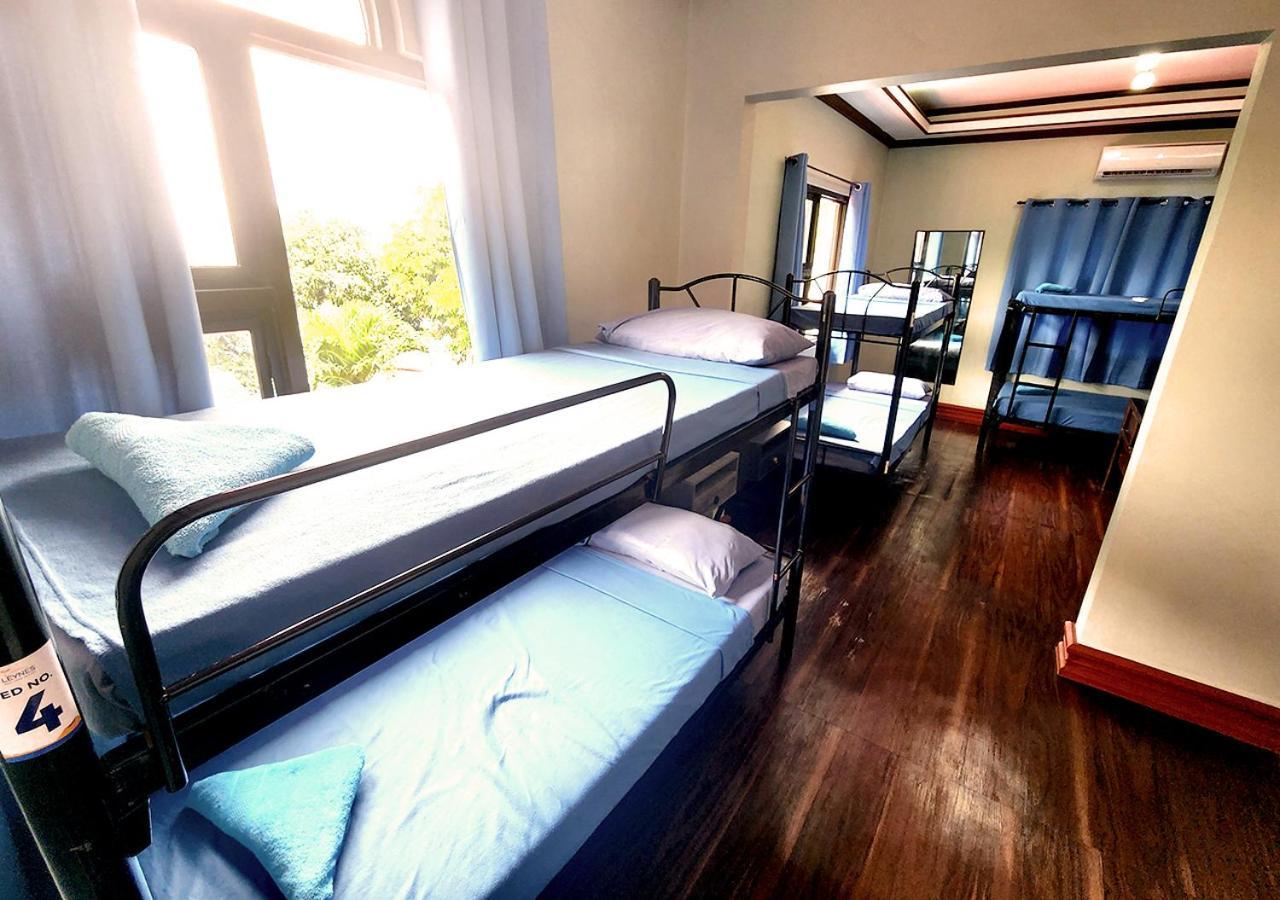 Leynes Taal Lake Resort And Hostel Tanauan  Extérieur photo